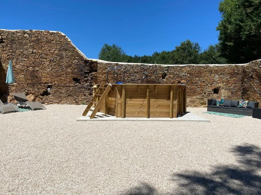Spacious 1 Bed Home With Shared Pool Champagnac-la-Rivière Eksteriør billede